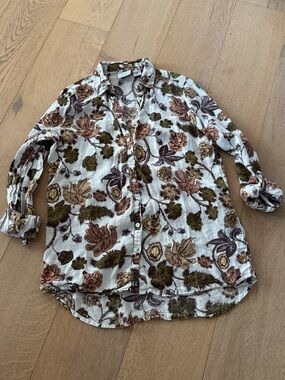 Nicole Miller 100% Linen Button Up Medium